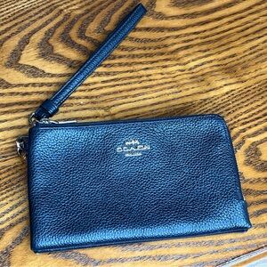 Black Michael Kors Wrislet